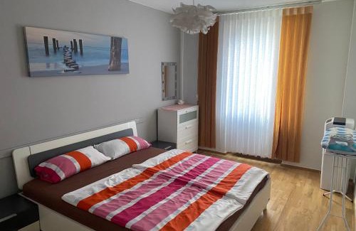 Weststadt Apartment | Zentrale 4 Zimmerwohnung mit kostenlosem Stellplatz