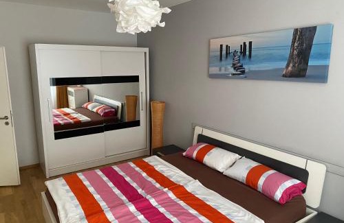 Weststadt Apartment | Zentrale 4 Zimmerwohnung mit kostenlosem Stellplatz