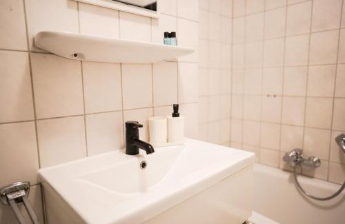 Leimen Apartment | Zentrale City Wohnung in Leimen Netflix, Küche und Boxspring-Komfort