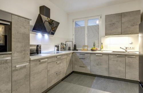 Mainz-Bingen Apartment | Zentrale Design Wohnung in Ufernähe - 105 qm - Parkplatz - Küche - Netflix