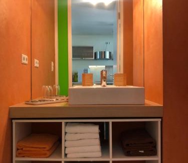 Hofstetten Apartment | Zentrale Ferienwohnung mit Waldblick