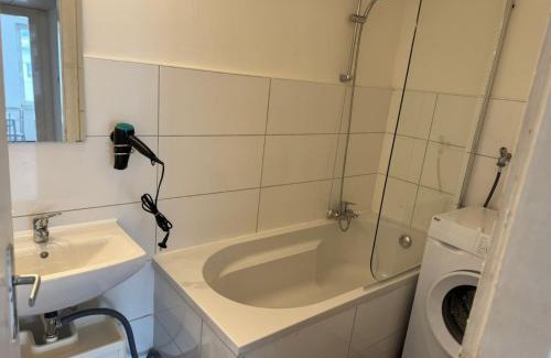 Oberdorla Apartment | Zentrale Monteurwohnung Hindenburgstraße MG direkt an der Einkaufsgalerie