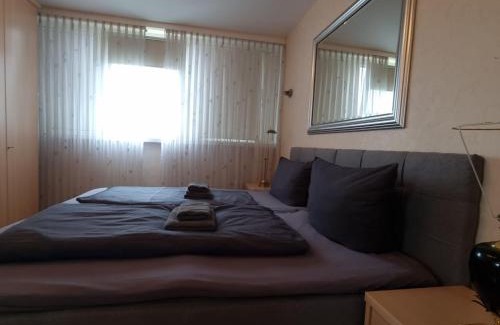 Stadtkern Marl Apartment | Zentrales Apartment für bis zu 5 Personen mit Balkon, Parkplatz, Waschmaschine & direkten Einkaufsmöglichkeiten