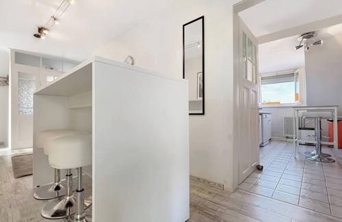 Nuertingen Apartment | Zentrales Nürtingen Penthouse – 14 Pers., Zentrales Penthouse Nürtingen für 14 Pers
