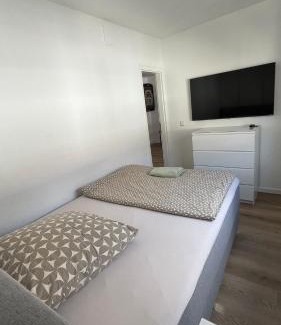 Stadtbezirk 3 Apartment | Zentrales und renoviertes Apartment nähe Medienhafen mit Balkon
