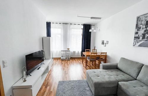Chemnitz Apartment | Zentrum, 4Personen, privater Parkplatz, WiFi, modern, ruhig
