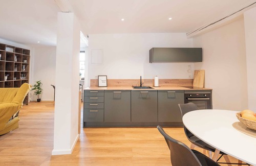 Speyer Apartment | Zentrumsnahe, Moderne Ferienwohnung "kaiserbleibe" mit Ruhiger Terrasse