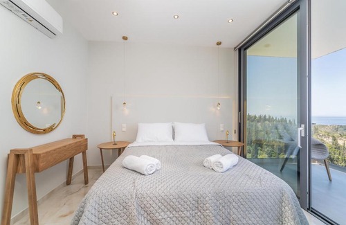 Agios Nikitas Villa | Zenvillas