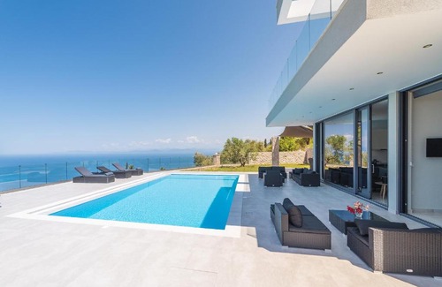 Agios Nikitas Villa | Zenvillas