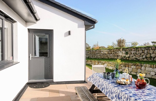 Helston Cottage | Zephyr