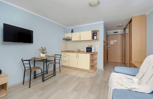 Swinoujscie Apartment | Zeromskiego Light Blue Studio Close to Beach