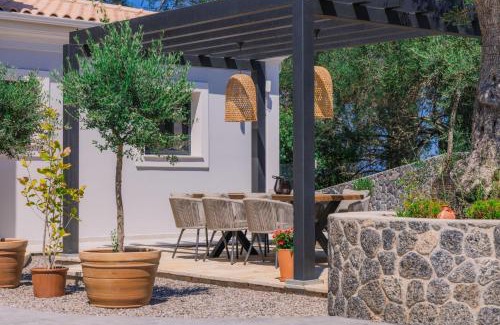 Corfu Villa | Zervos by Vintage Travel