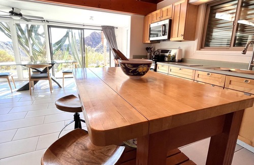 Morongo Valley Cottage | Zeus Cottage: VIP Paradise at 25 acres gated and private Hidden Passage