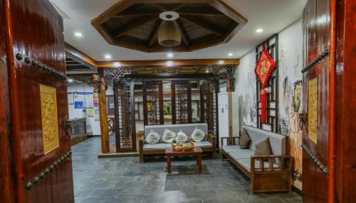 Wulingyuan Hotel | Zhangjiajie Mountainside