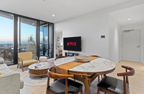 South Melbourne Apartment | Zi apartments - with Balcony, Bayview, Sauna and Pool
