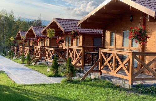 Mikolajki House | ZIELONA DOLINA - kompleks dla rodzin z dziećmi