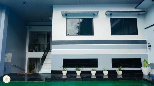 Mambajao Hotel | Ziet Hotel