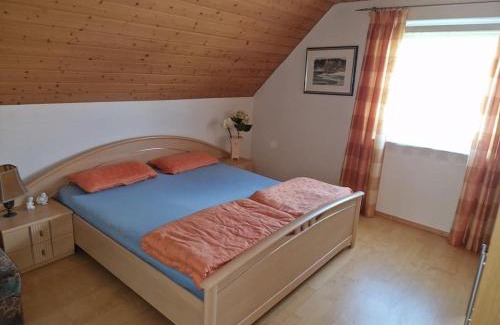 Frontenhausen House | Zimmer / Haus in Frontenhausen