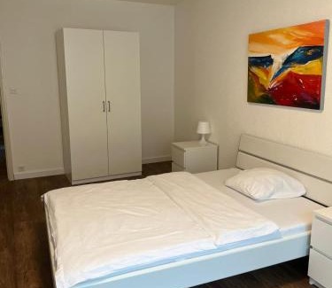Brugg Apartment | Zimmer mit geteiltem Bad & Küche