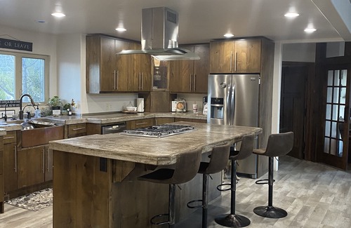 New Harmony House | Zion family Paradise!