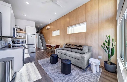 Virgin House | Zion Retreat: Brand New Tiny Home w/King Bed, Full Kitchen & Kids Loft #14