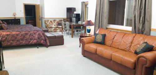 Hildale Hotel | Zion's Most Wanted Hotel