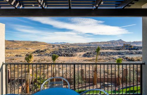 Hurricane House | Zion Village Earth & Fire, Private Swim Spa and Hot Tub