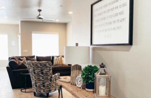 Hurricane House | Zion Village Getaway