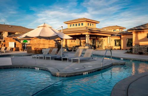 Hurricane House | Zion Village Resort 2102 Community Pool, Ping Pong table, and near Zion National Park