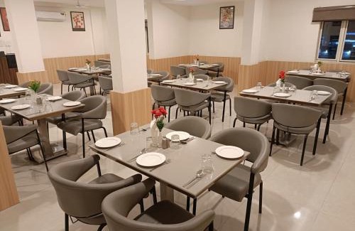 Bhopal Hotel | Zip By Spree Hotels Bhopal