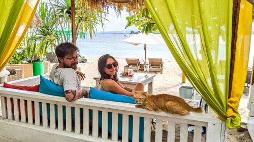 Gili Air House | Zipp Bar Restaurant & Bungalows