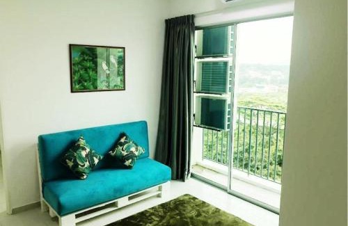 Sungai Buloh Apartment | Zizz Homestay - The Pallet Home