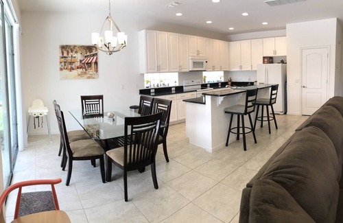 Loughman House | Zo Enterprize in Solterra Resort, Saltwater Pool, Spacious 6br 5 bath