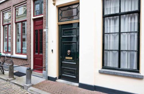 Utrecht City Center Bed & Breakfast | Zocher6 BnB a monumental town house in the city center