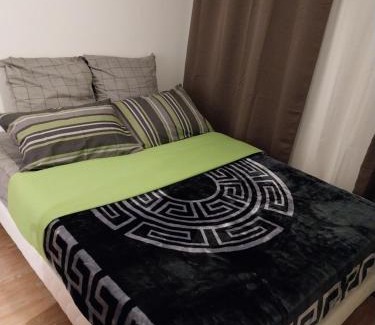 Savigny-sur-Orge Apartment | Zoe 3 Chambres d'hôtes