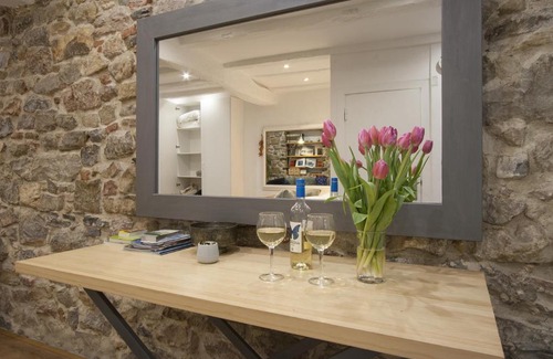 Old Town Apartment | ZOE BY OLDTOWN SS APARTMENTS