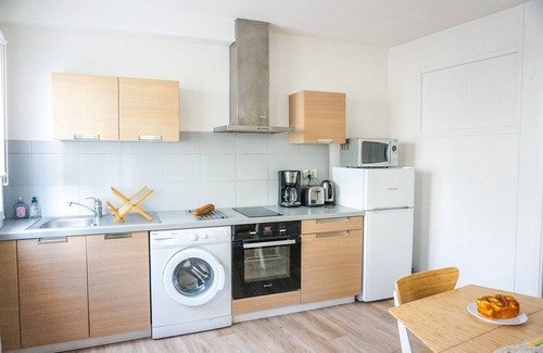 Concarneau Apartment | -ZOEY- Beau T1 bis avec parking