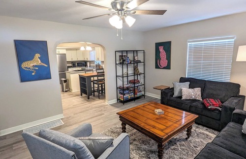 Wichita House | Zoobilee-on Zoo Blvd