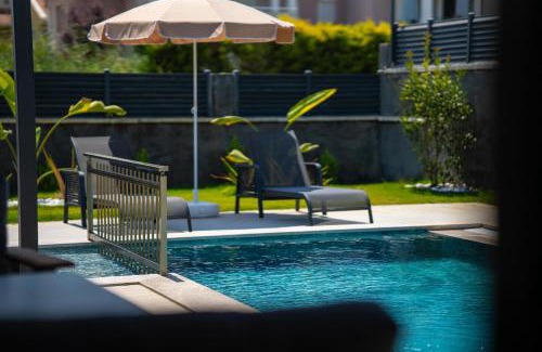 Fethiye City Center Hotel | Zora Beyaz Taş Villaları
