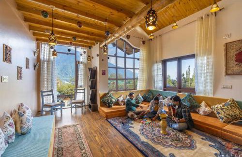 Dehwathu Hostel | Zostel Pahalgam