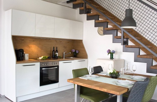Filzen House | Zur alten Vine - New holiday home at the Permesang winery on the Saar