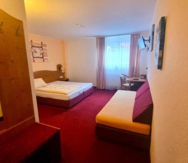 Dossenheim Hotel | Zur Turmstube