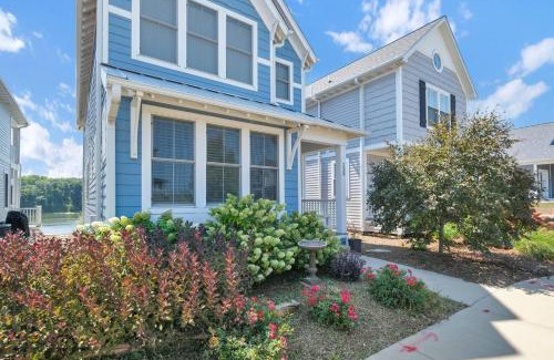 Ottawa House | Zuzu's Petals