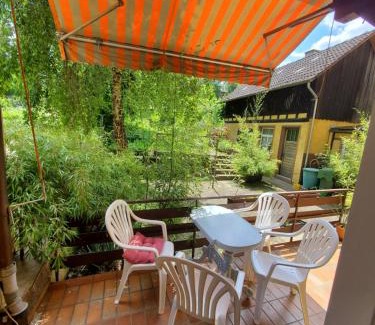Lahr Apartment | Zwei Zimmer im Stadt Altbau mit Balkon