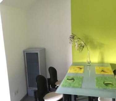 Unterrath Apartment | Zweizimmerwohnung nah der Messe