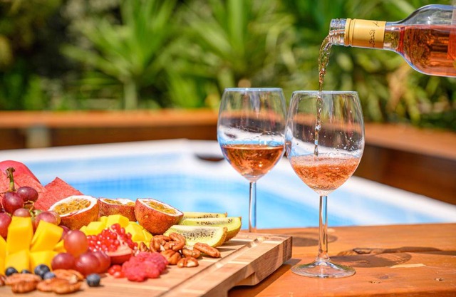 העוגן והים - The Anchor and the Sea