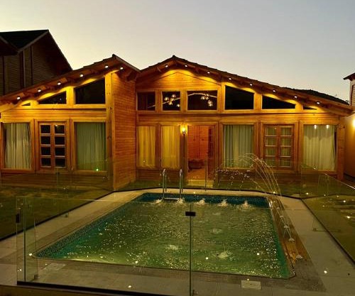 أكواخ القرية -VILLAGE HUTs