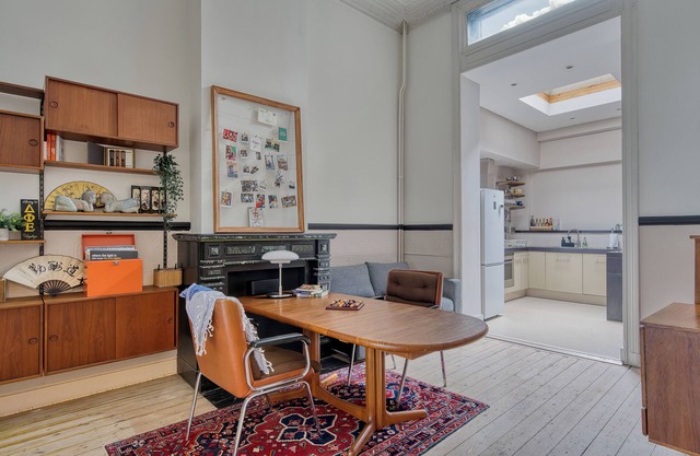 0)Vintage Heaven 55m2 w/4.5 m ceiling Full kitchen