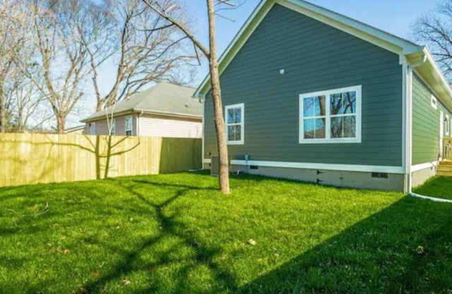 03) New Construction Home/Fenced Yard/Downtown