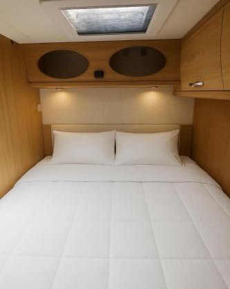 06 Évasion cosy 1866 en camping-car 1521
